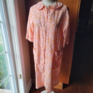 Vintage Mid Century Modern Pink and Orange Geometric Print Housecoat Robe House